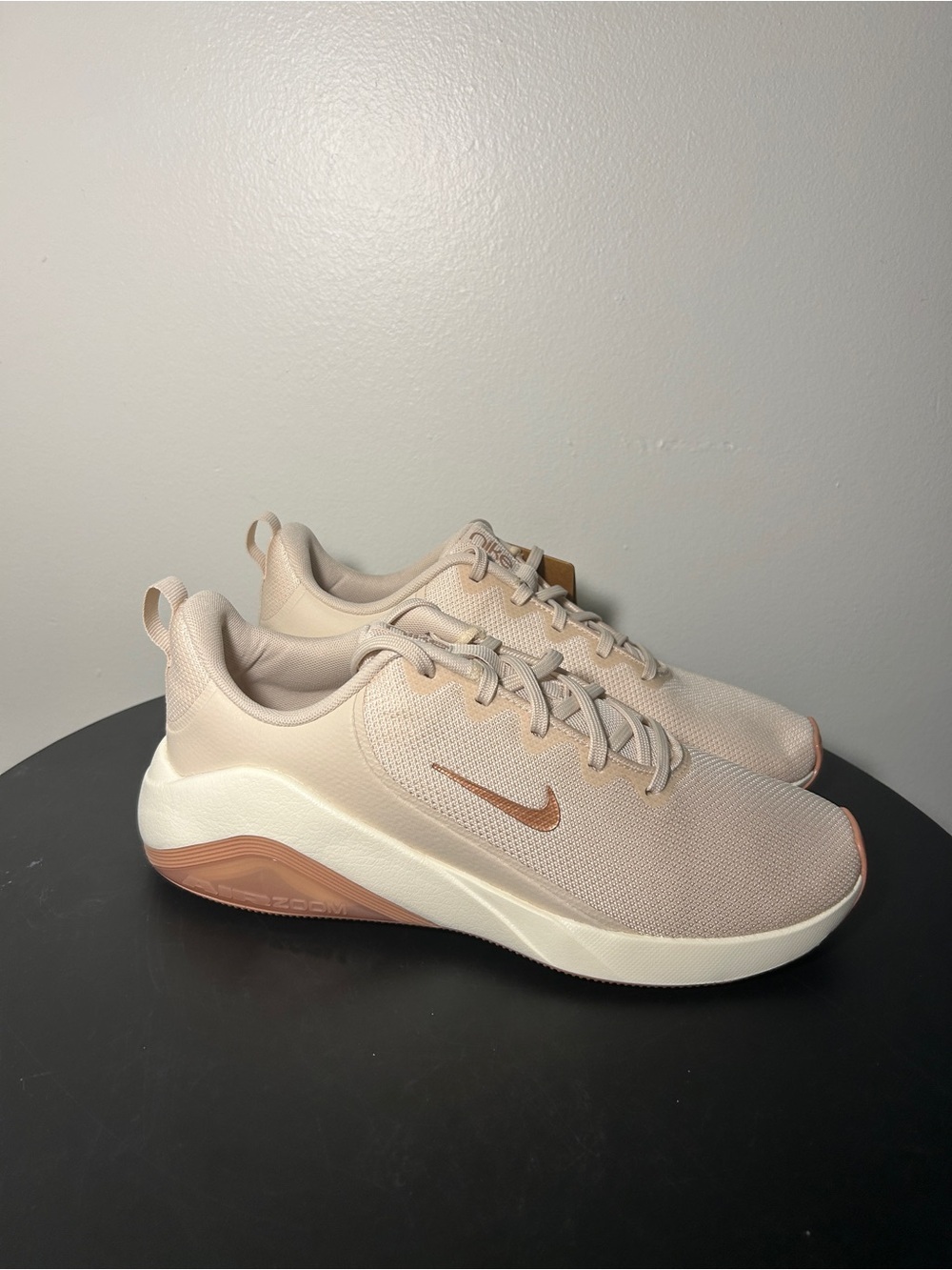 Nike Air Zoom Bella 7 Women's Training Shoes Pearl White Rose Gold Size 10W
